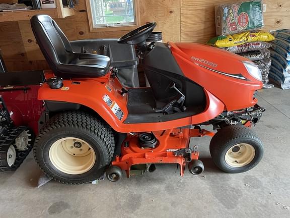 Image of Kubota GR2020 equipment image 4