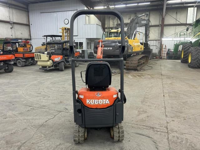 Image of Kubota K008-3 equipment image 2