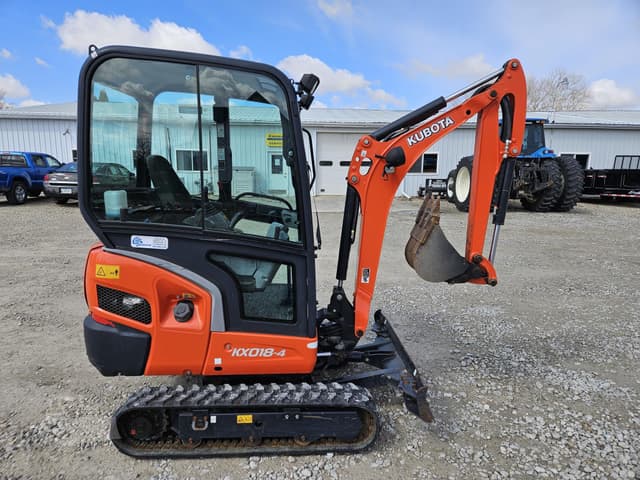 Image of Kubota KX018-4 equipment image 3