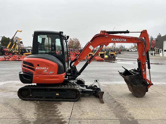 Image of Kubota KX040-4 equipment image 4