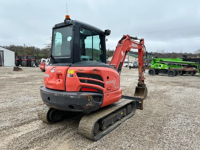 Image of Kubota KX040-4 equipment image 3