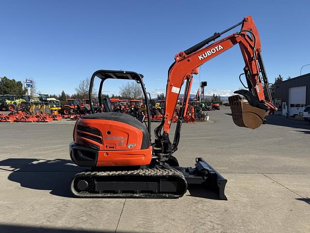 Image of Kubota KX040-4 equipment image 4