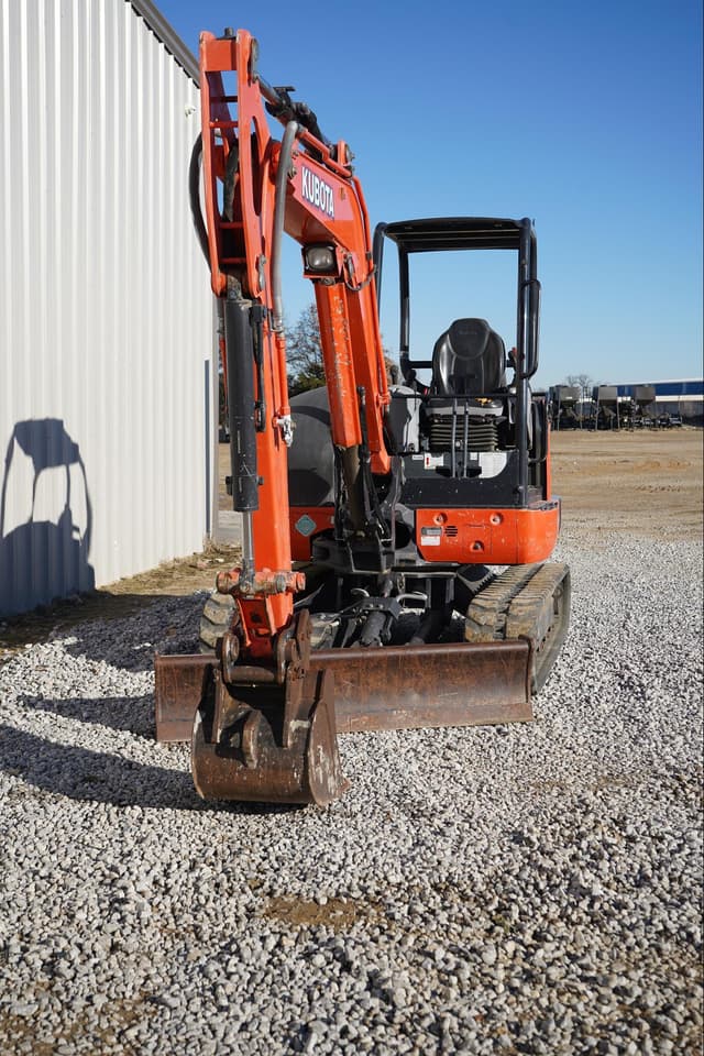 Image of Kubota KX040-4 equipment image 2
