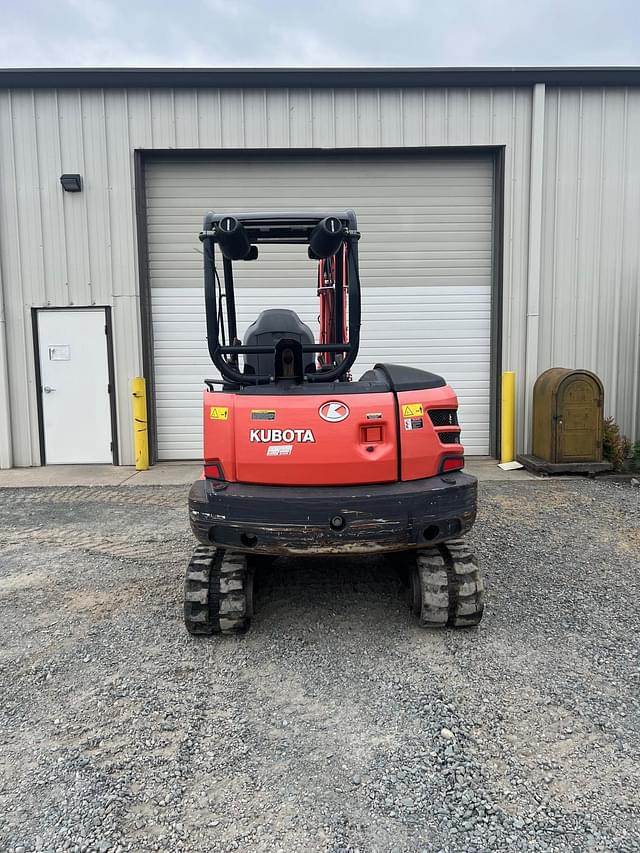 Image of Kubota KX040-4 equipment image 3
