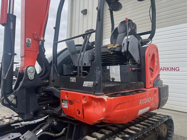 Image of Kubota KX040-4 equipment image 4