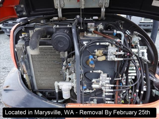 Image of Kubota KX040-4 equipment image 4