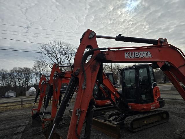 Image of Kubota KX040-4 equipment image 2