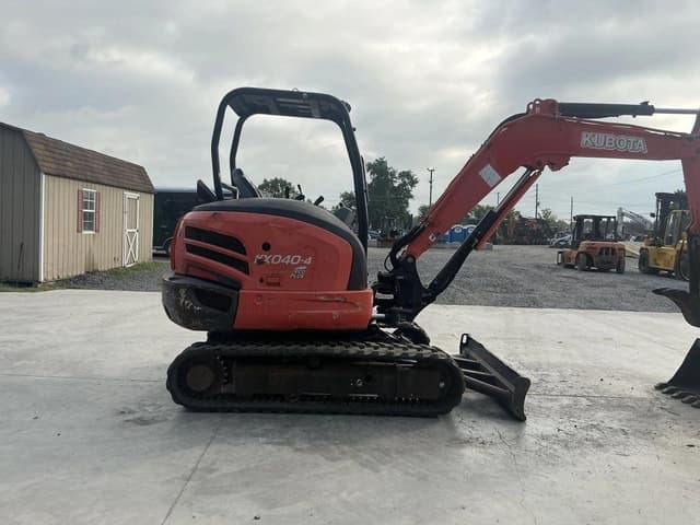 Image of Kubota KX040-4 equipment image 4