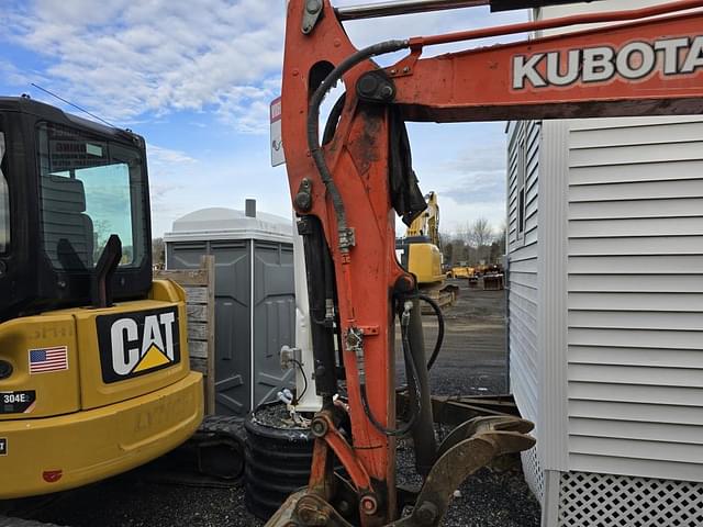 Image of Kubota KX040-4 equipment image 2