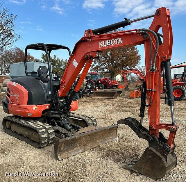 Image of Kubota KX040-4 equipment image 2