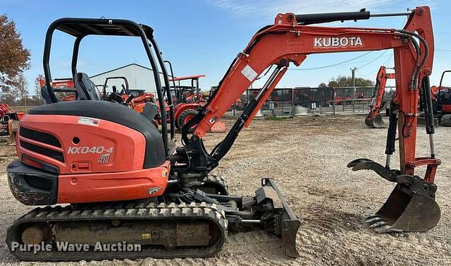 Image of Kubota KX040-4 equipment image 3