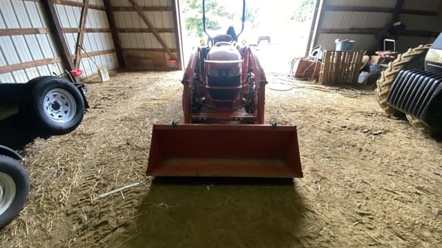 Image of Kubota L3301D equipment image 1