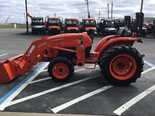 Image of Kubota L3301HST equipment image 2