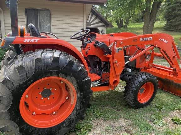 Main image Kubota L4701