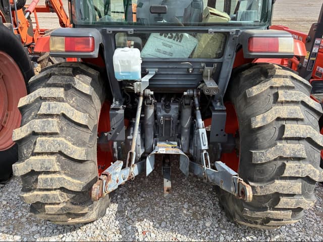 Image of Kubota L5460 equipment image 4