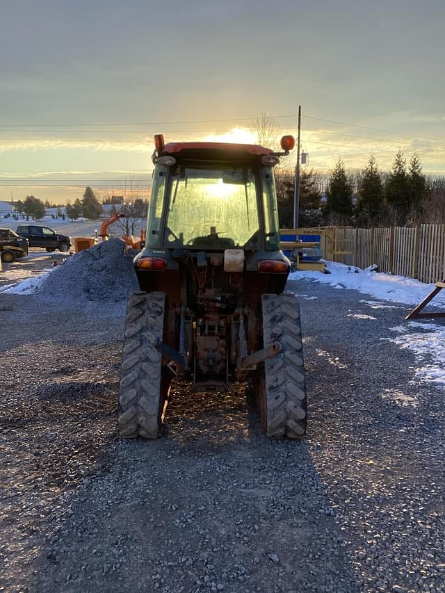 Image of Kubota M5-091 equipment image 3