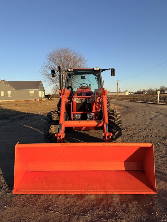 Image of Kubota M6-141 equipment image 2