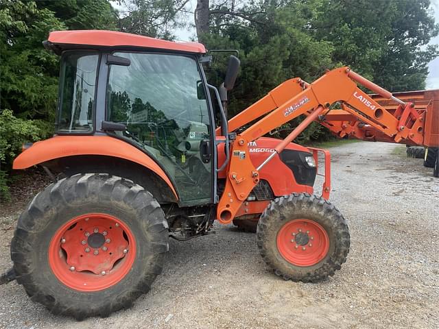 Image of Kubota M6060 equipment image 3