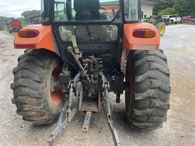 Image of Kubota M6060 equipment image 4