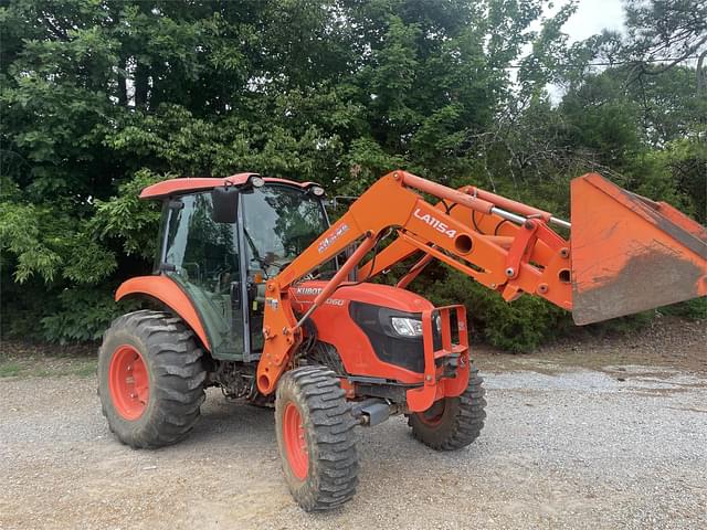 Image of Kubota M6060 equipment image 2