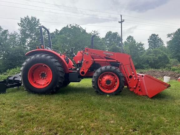 Image of Kubota M6060 Image 0