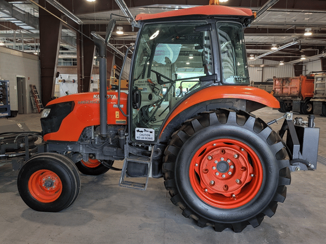 Image of Kubota M6060 equipment image 1