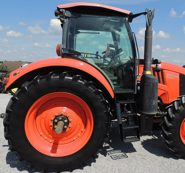 Image of Kubota M7.151 Premium equipment image 3