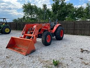 Main image Kubota M7060 3