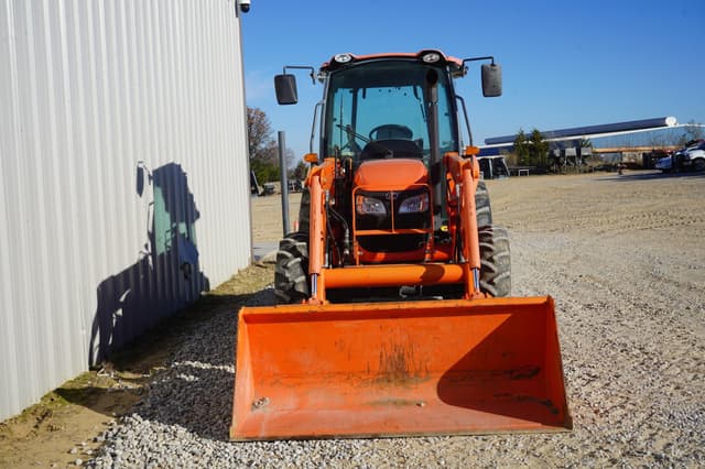 Image of Kubota M7060 equipment image 2