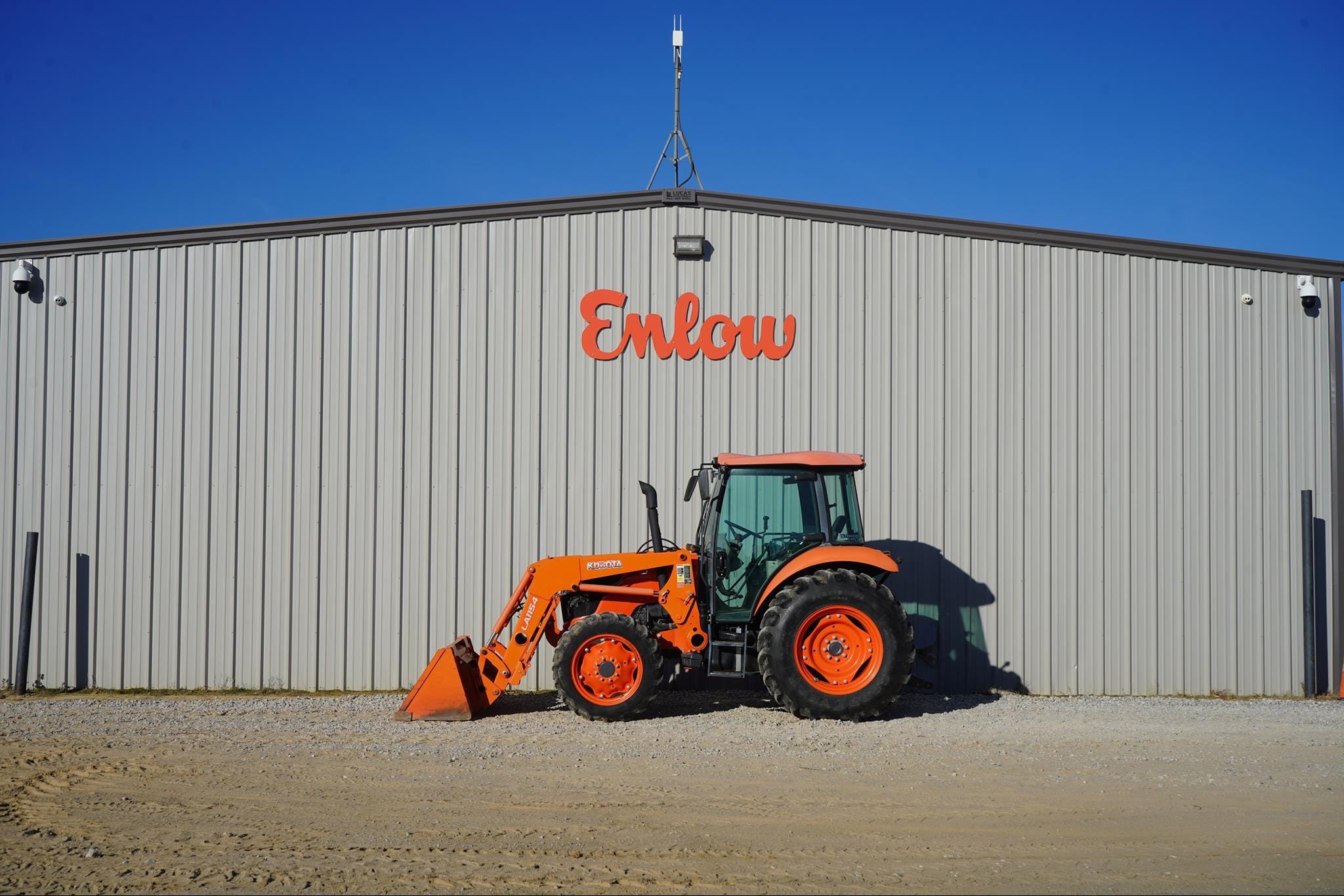 2016 Kubota M7060 Equipment Image0