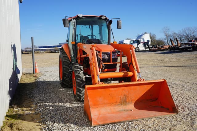 Image of Kubota M7060 equipment image 3