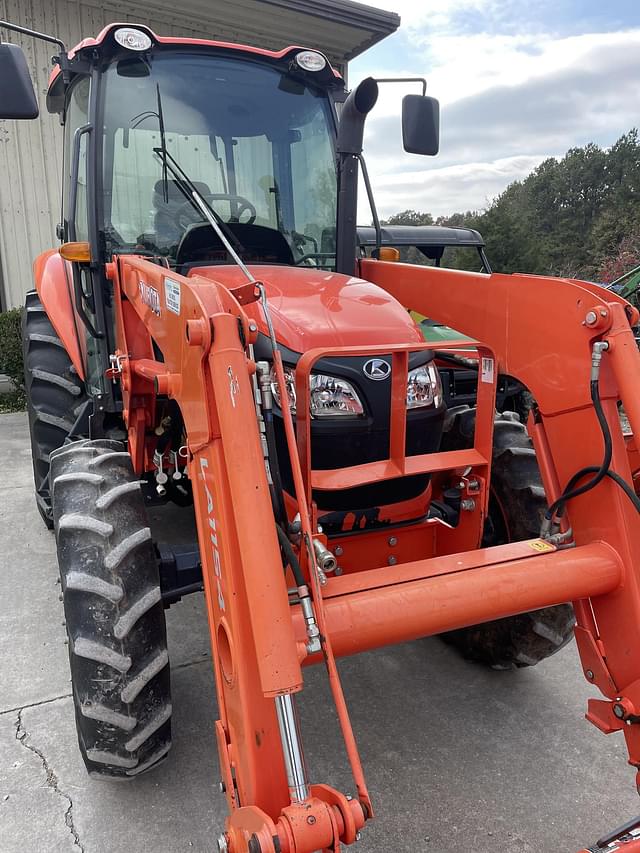 Image of Kubota M7060 equipment image 2