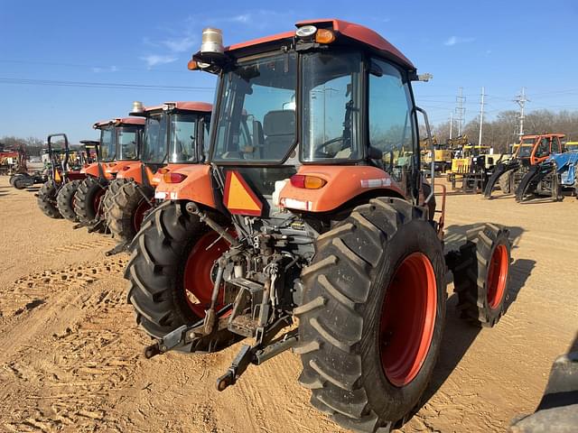 Image of Kubota M7060 equipment image 2