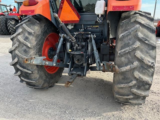 Image of Kubota M7060 equipment image 2