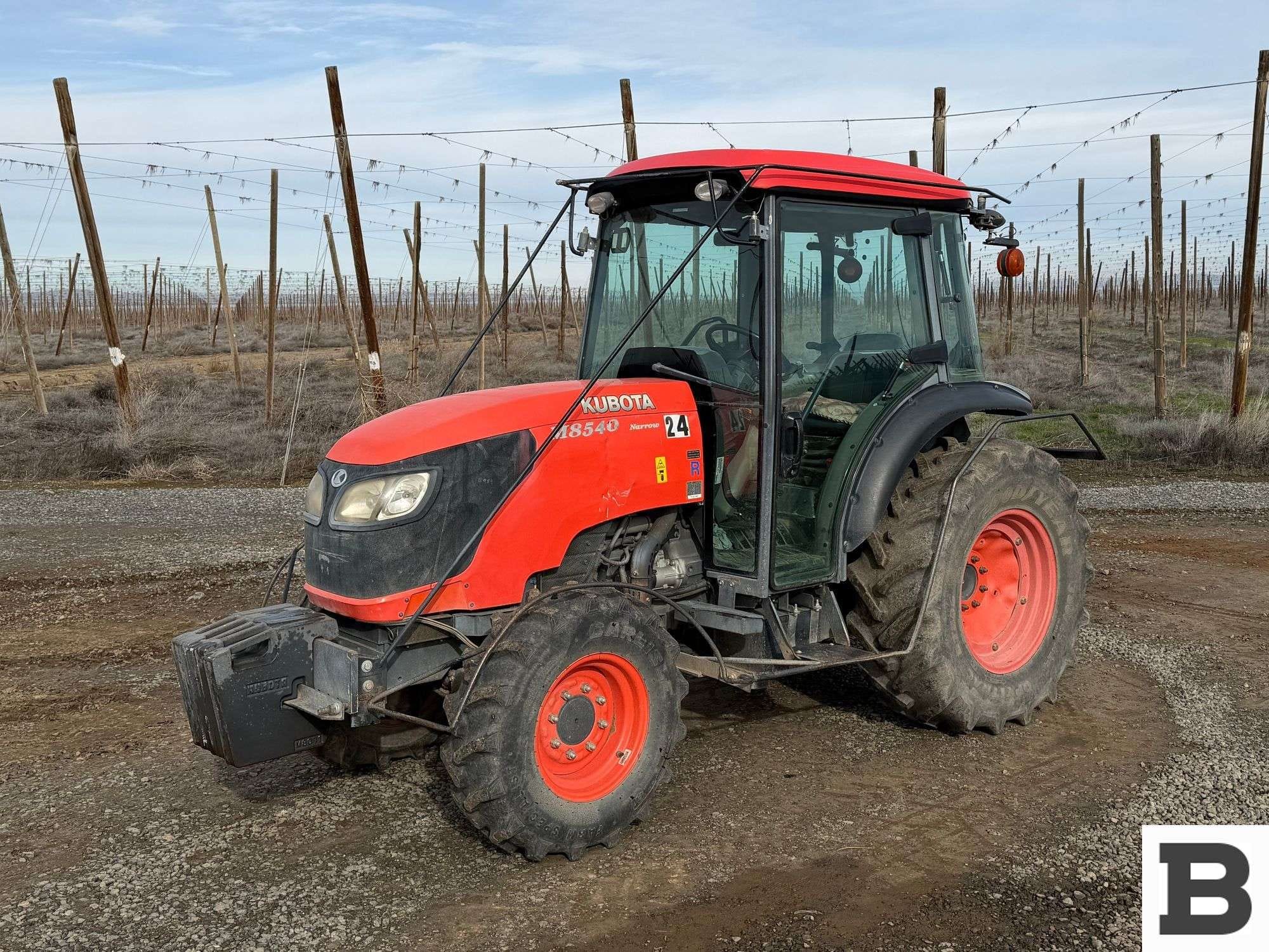 Main image Kubota M8540