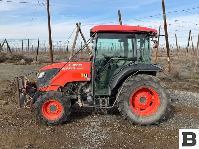 Image of Kubota M8540 equipment image 1