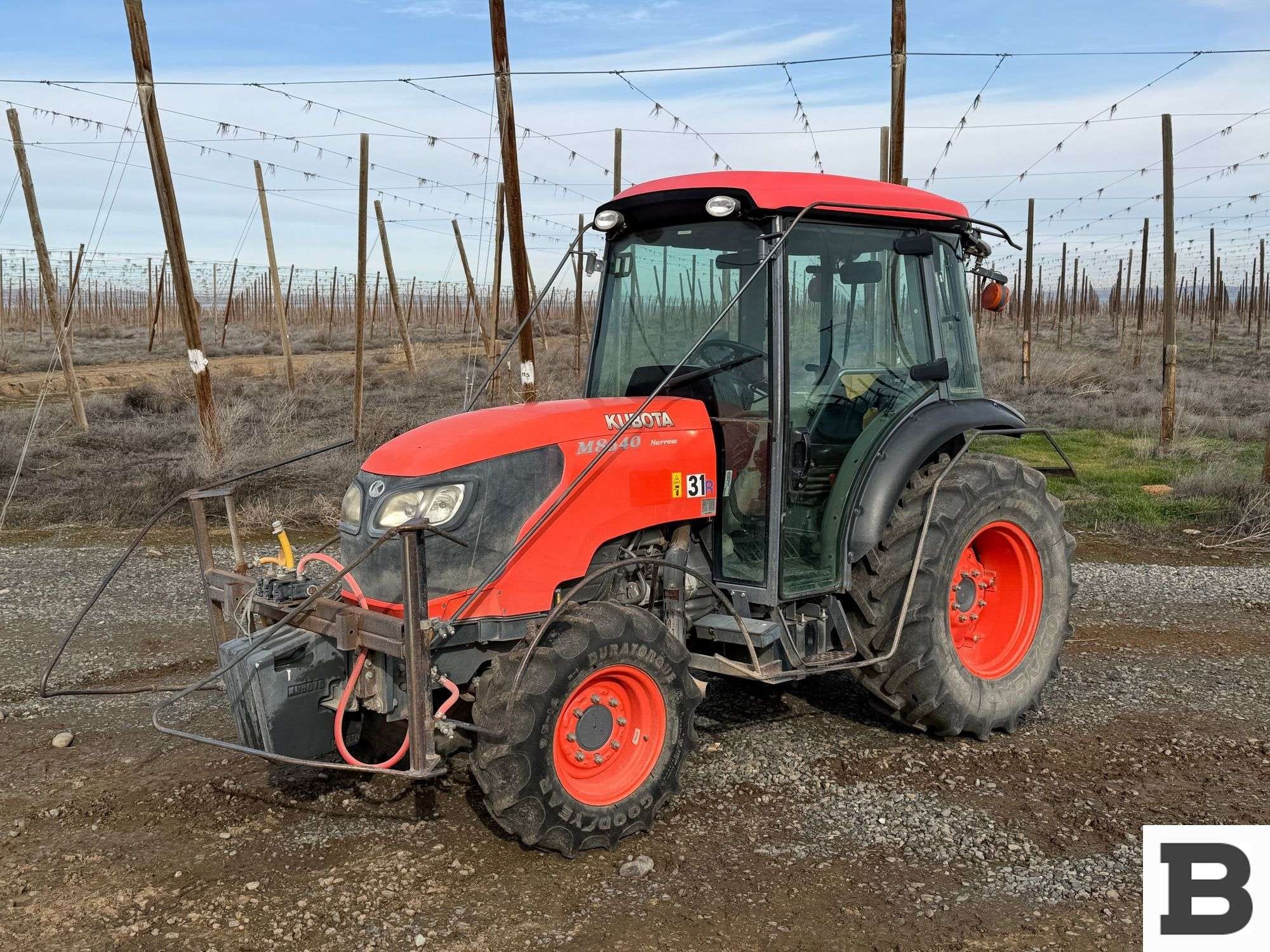 2016 Kubota M8540 Equipment Image0