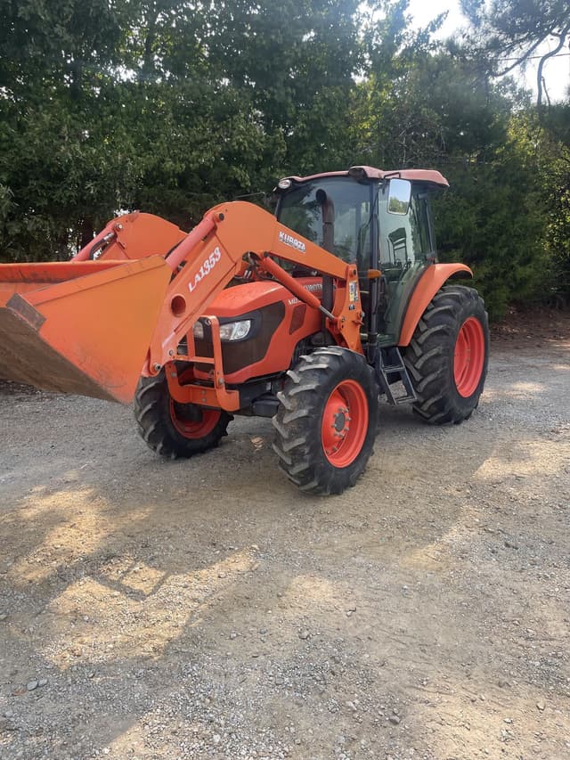 Image of Kubota M8560 equipment image 2