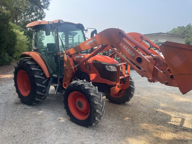 Image of Kubota M8560 equipment image 4
