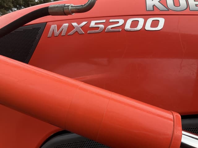 Image of Kubota MX5200 equipment image 2
