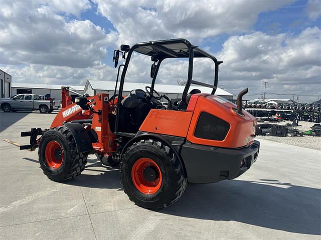 Image of Kubota R630 equipment image 4