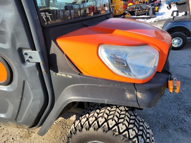 Image of Kubota RTV-X1100C equipment image 3