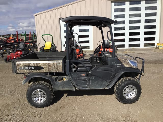Image of Kubota RTV X1120 equipment image 2