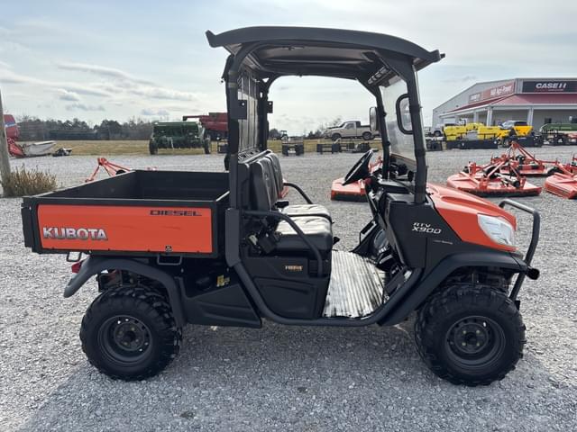 Image of Kubota RTV-X900 equipment image 1