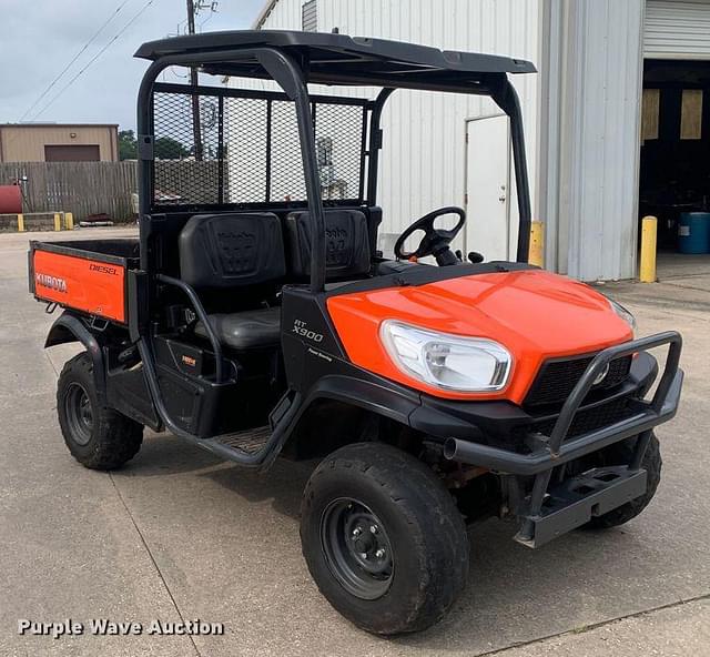 Image of Kubota RTV-X900 equipment image 2