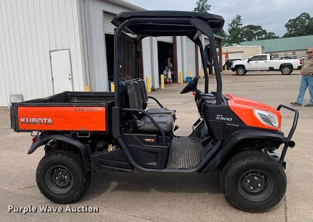 Image of Kubota RTV-X900 equipment image 3