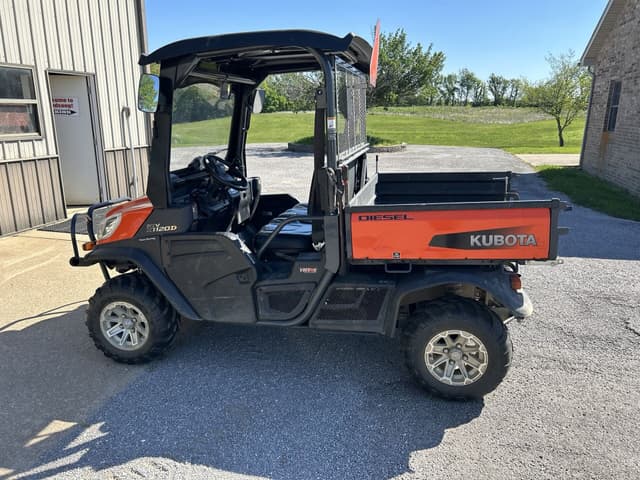 Image of Kubota RTV X1120 equipment image 4