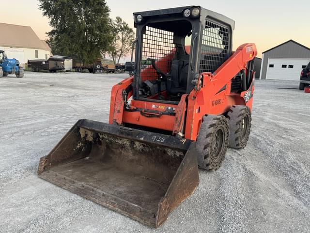 Image of Kubota SSV65 equipment image 1