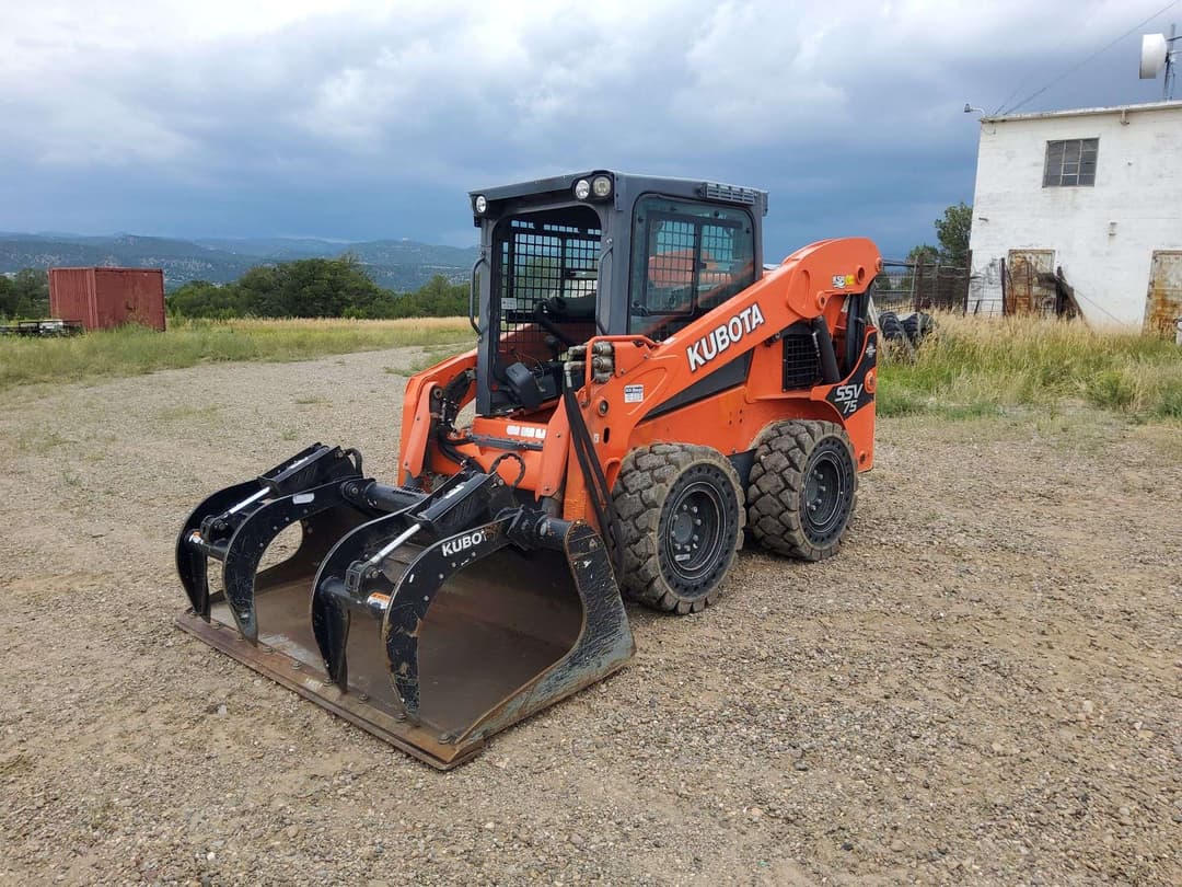 Image of Kubota SSV75 Primary image