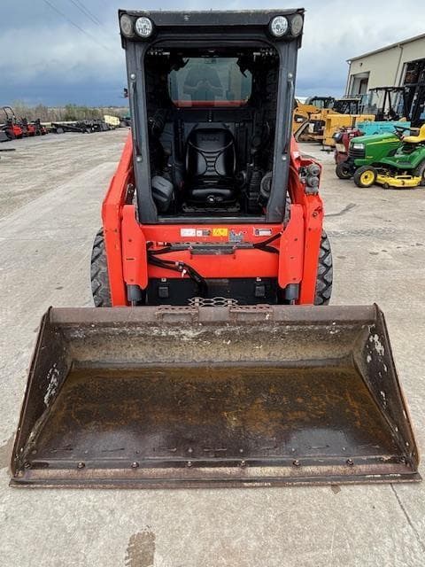 Image of Kubota SSV65 equipment image 2